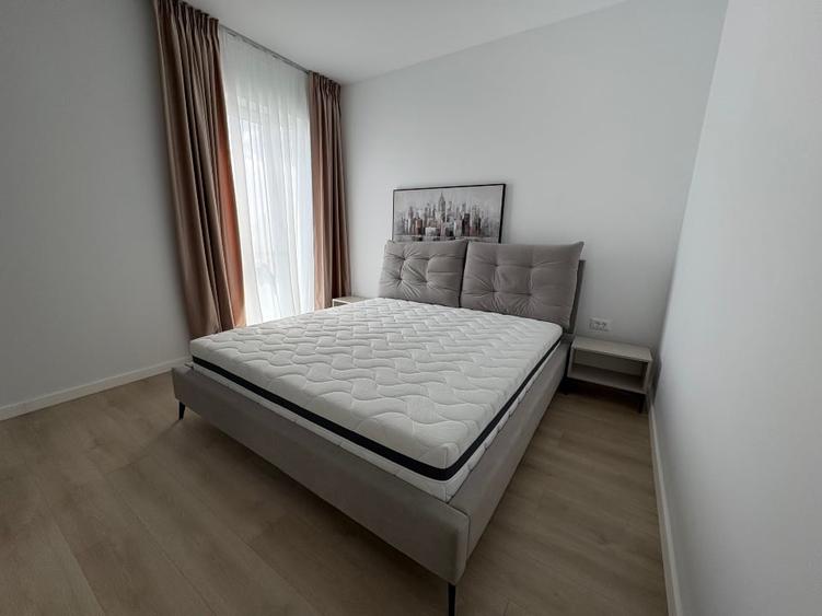 Apartament cu 2 camere semidecomandat, mobilat în Torontalului
