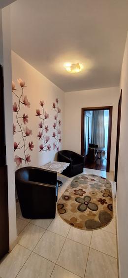 Apartament cu 2 camere decomandat în Titan