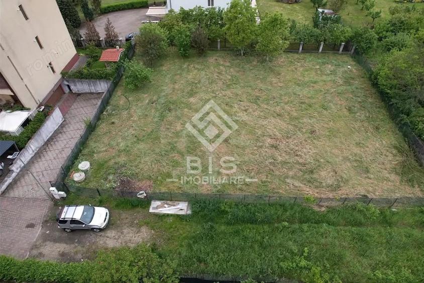 Teren de 863 mp, în Viișoara