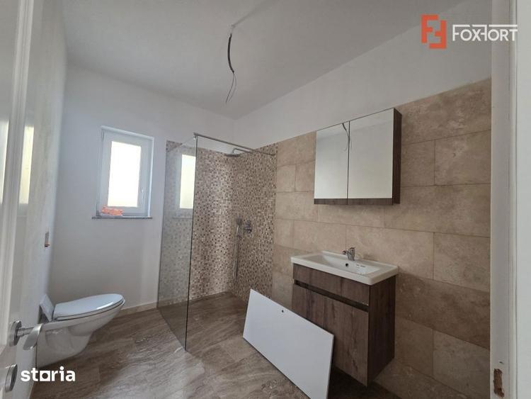 Casă cu 5 camere cu Teren 460 Mp în Șagu
