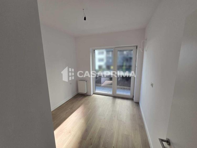 Apartament cu 2 camere decomandat în Podu Roș