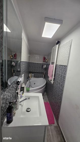Apartament cu 5 camere în Armeneasca
