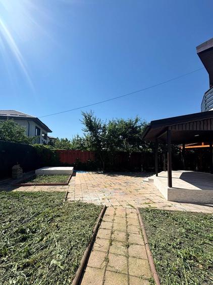 Casă individuală cu 5 camere cu Teren 640 Mp în Odăi