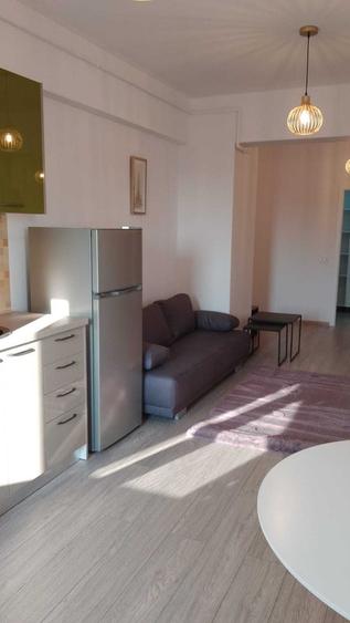 Apartament cu 2 camere decomandat în Gară