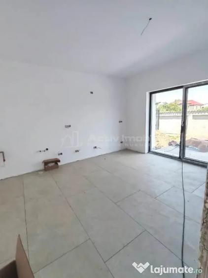 Casă cu 4 camere cu Teren 300 Mp în Prelungirea Ghencea