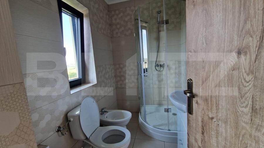Casă individuală cu 4 camere cu Canalizare în Cornești
