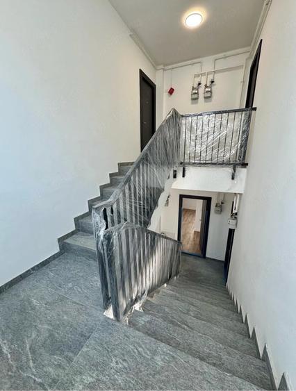 Apartament cu 3 camere decomandat în Dumbrăvița