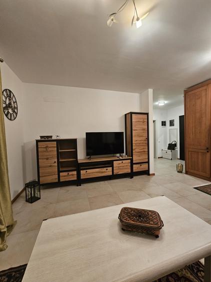Apartament cu 2 camere decomandat în Florești
