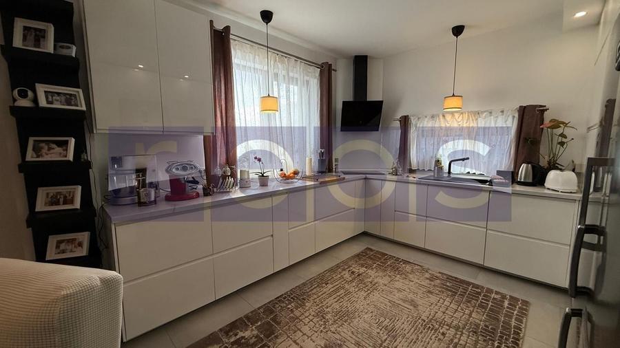 Duplex cu 4 camere cu Canalizare în Corbeanca