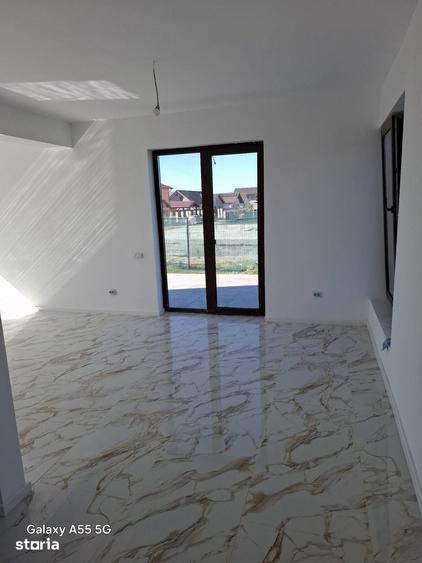 Casă cu 5 camere cu Teren 414 Mp în Hărman