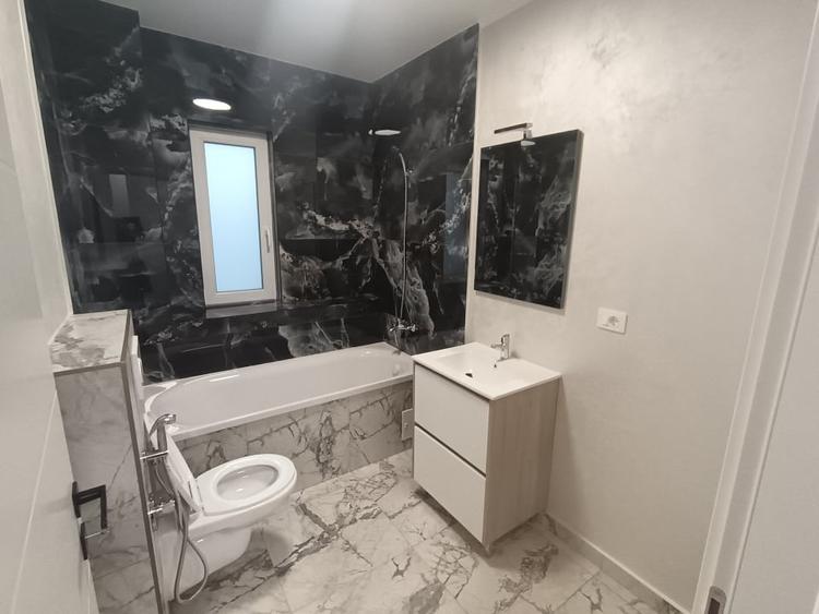 Apartament cu 2 camere semidecomandat în Rediu