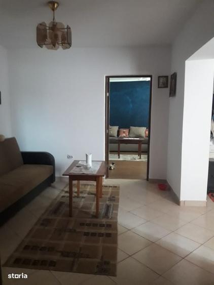 Casă cu 3 camere în Săucești
