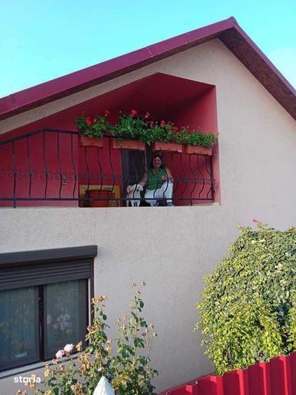 Casă cu 4 camere cu Teren 500 Mp în Central