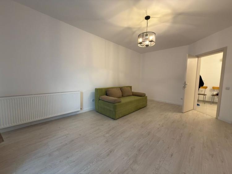 Apartament cu 2 camere decomandat în Florești — fotografia 1