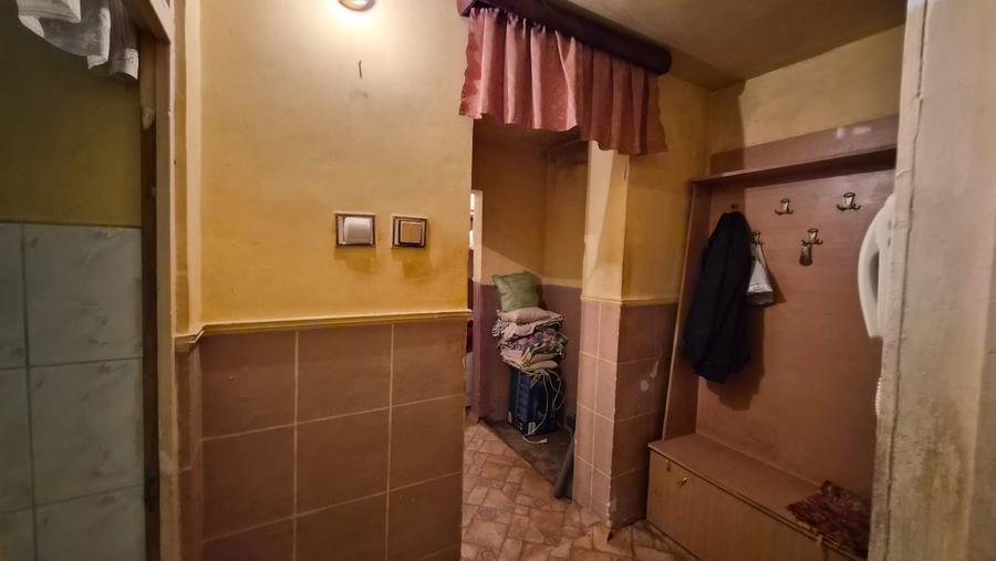 Inel 2 - ap 2 cam, parter, centrala gaze(necesita renovare integrala) - 10