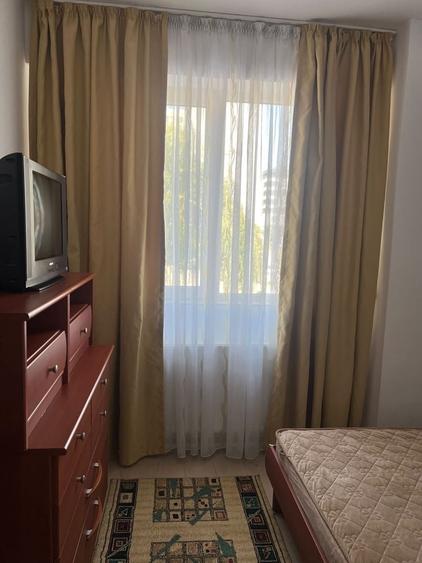 Apartament cu 2 camere decomandat în Roșu