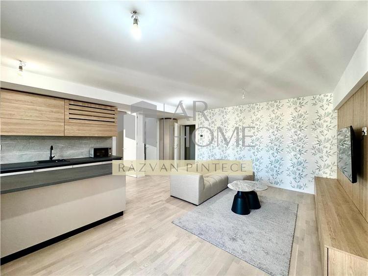 Apartament cu 2 camere decomandat, mobilat în Ultracentral