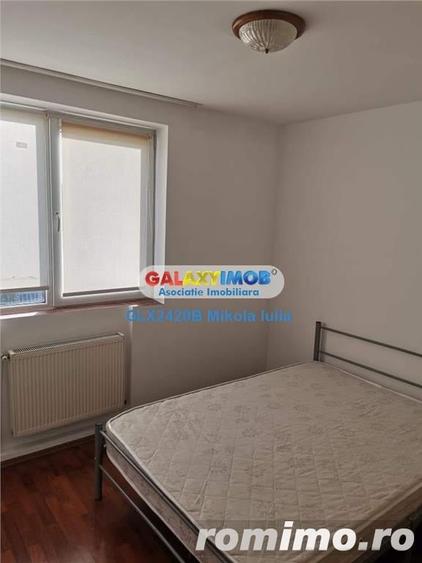 Apartament cu 3 camere semidecomandat în Drumul Taberei