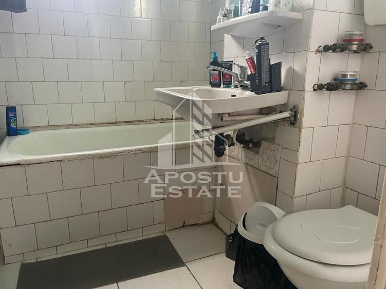 Apartament cu 4 camere decomandat în Podgoria