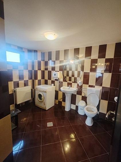Hotel/Pensiune, de 250 mp, în Exterior Vest