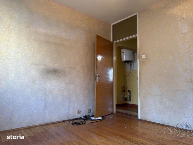 Apartament cu 3 camere în Rahova