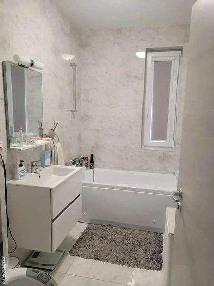Apartament cu 4 camere decomandat în Chișoda