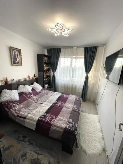 Apartament cu 3 camere decomandat, mobilat în Central