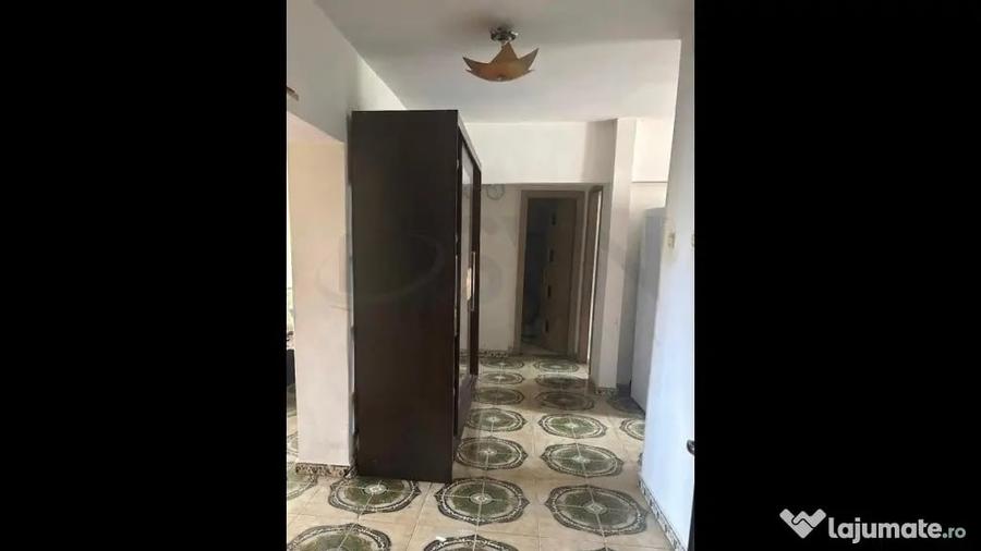 Apartament cu 3 camere decomandat în Unirii