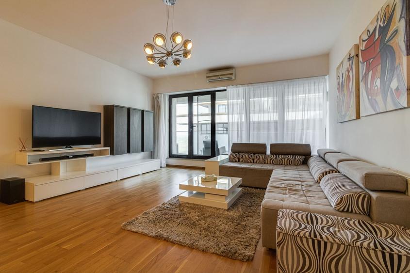 Apartament cu 3 camere decomandat, mobilat în Pipera
