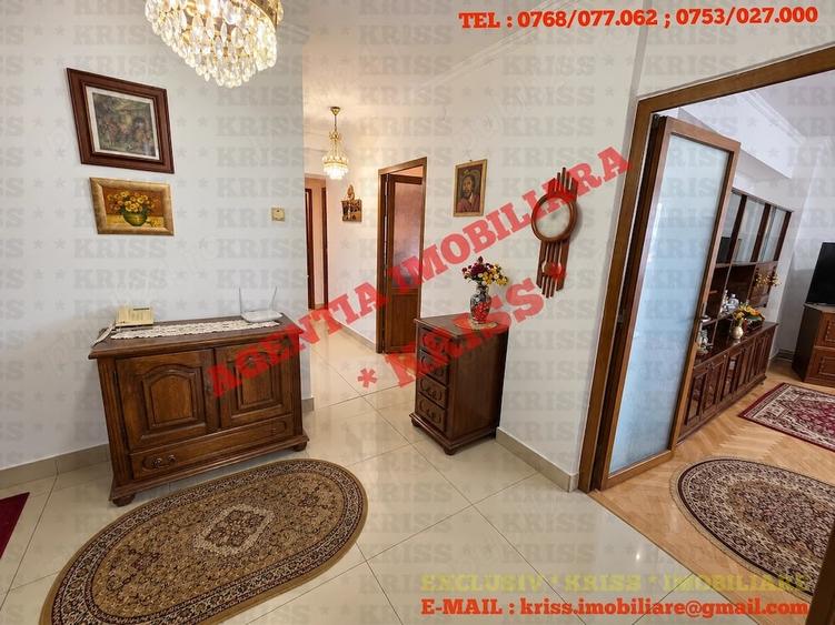Apartament cu 3 camere decomandat în Popa Șapcă