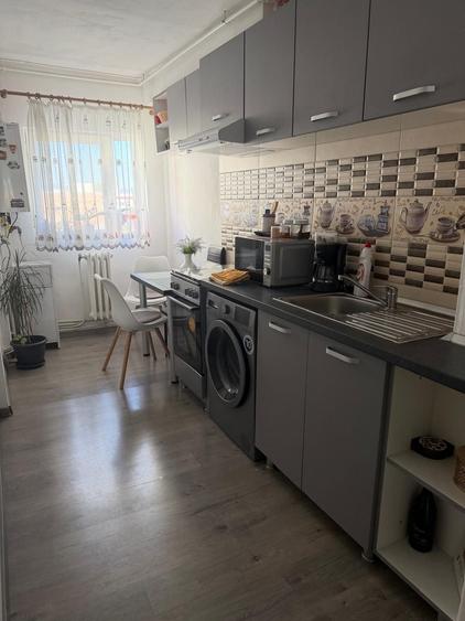 Garsonieră decomandată în Central