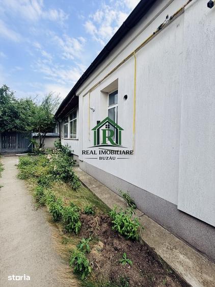 Spațiu comercial, de 100 mp, în Central