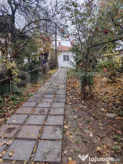 Casă cu 4 camere cu Teren 347 Mp în George Enescu