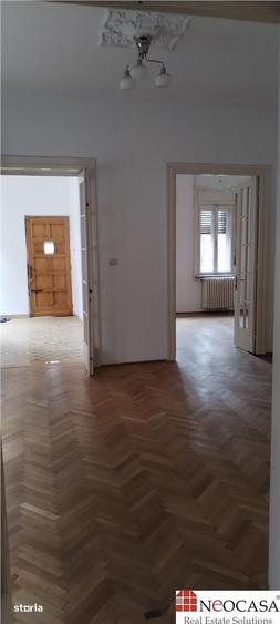Casă cu 4 camere cu Teren 204 Mp în Floreasca