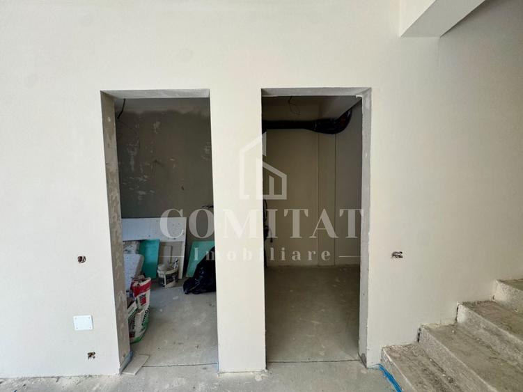 Duplex cu 4 camere cu Canalizare în Florești