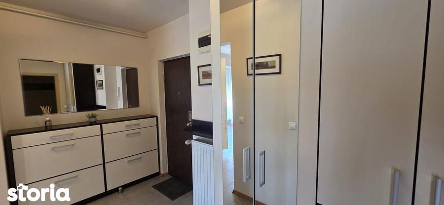 Apartament cu 2 camere decomandat în Est