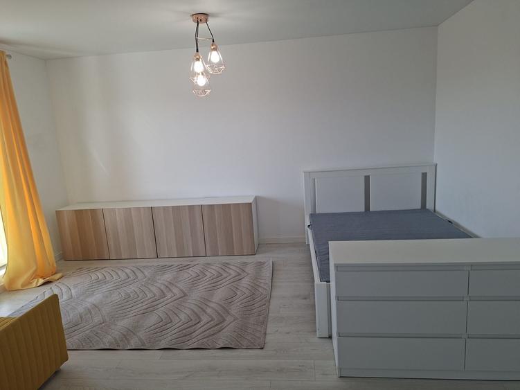 Garsonieră decomandată în Berceni