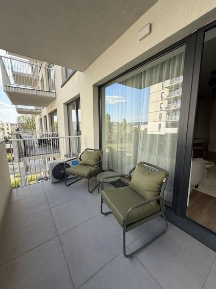 Apartament cu 3 camere semidecomandat în Exterior Vest