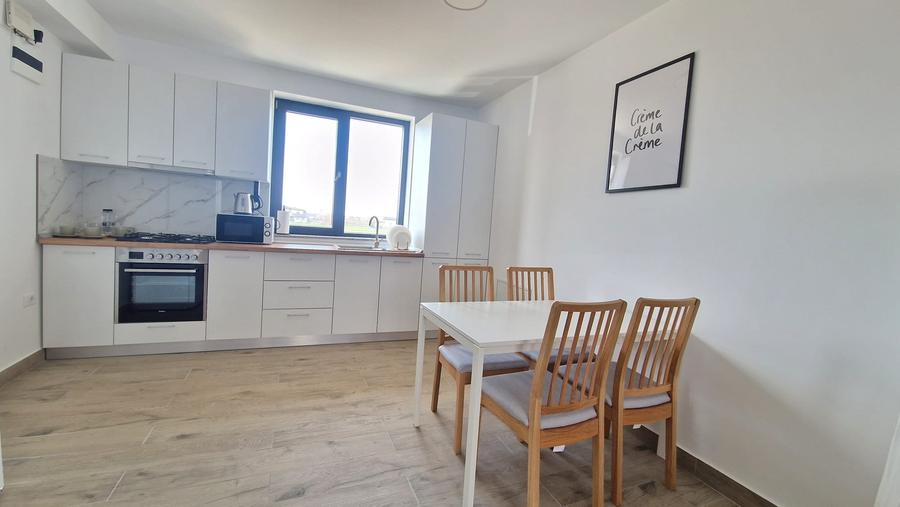Apartament cu 2 camere decomandat, mobilat în 1 Decembrie