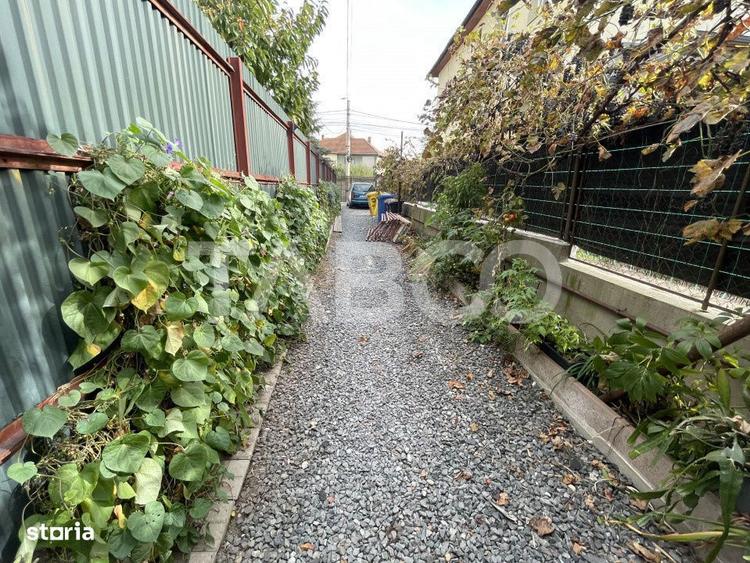 Apartament cu 3 camere decomandat, mobilat în Sub Arini