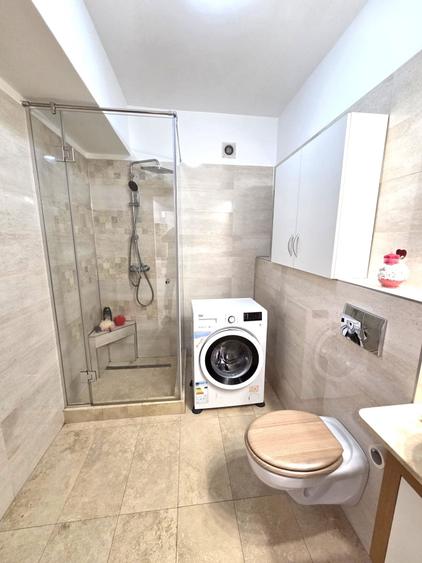 Apartament cu 2 camere semidecomandat, mobilat în Bună Ziua