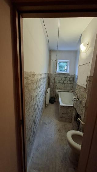 Apartament cu 2 camere semidecomandat în Tineretului