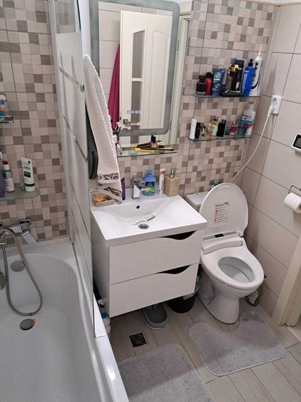 Apartament cu 2 camere decomandat în Hârșova