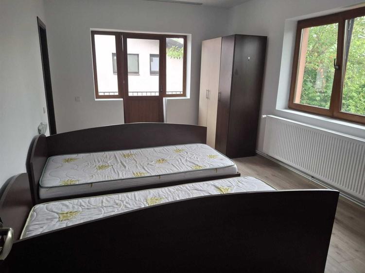 Camere de inchiriat la o casa si curte in Iasi - 1