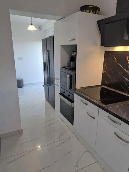 Casă cu 2 camere cu Teren 325 Mp în Parța