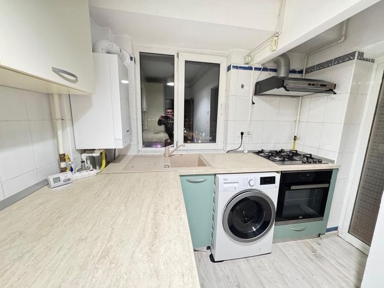 Apartament cu 2 camere decomandat în Casa de Cultură