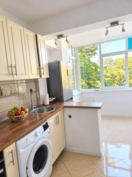 Apartament cu 2 camere decomandat, mobilat în Baba Novac