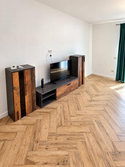Apartament cu 2 camere decomandat în Lisaura