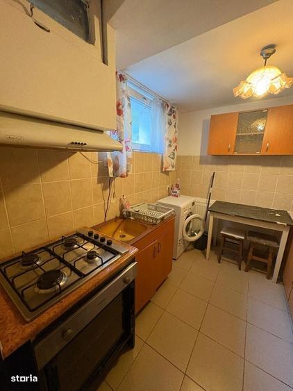 2 cam 35 mp zona copou 4 min de univ cuza mob si util complet 300 eur - 6