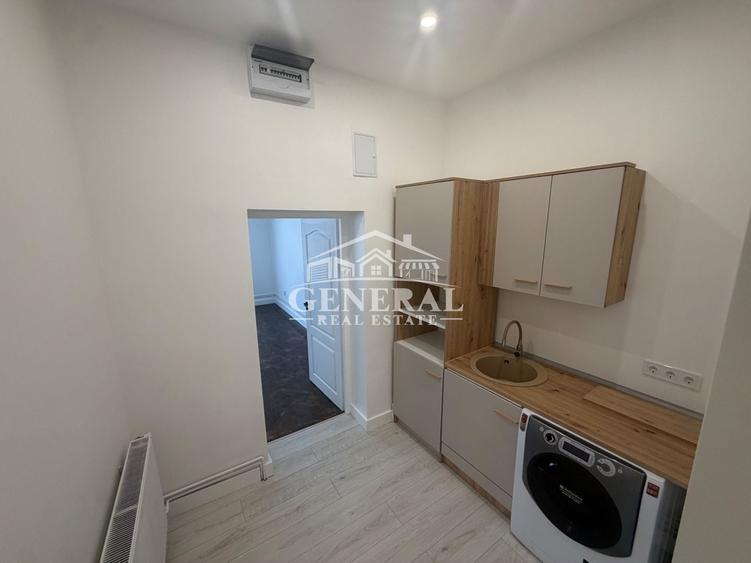 Apartament cu 4 camere decomandat în Central